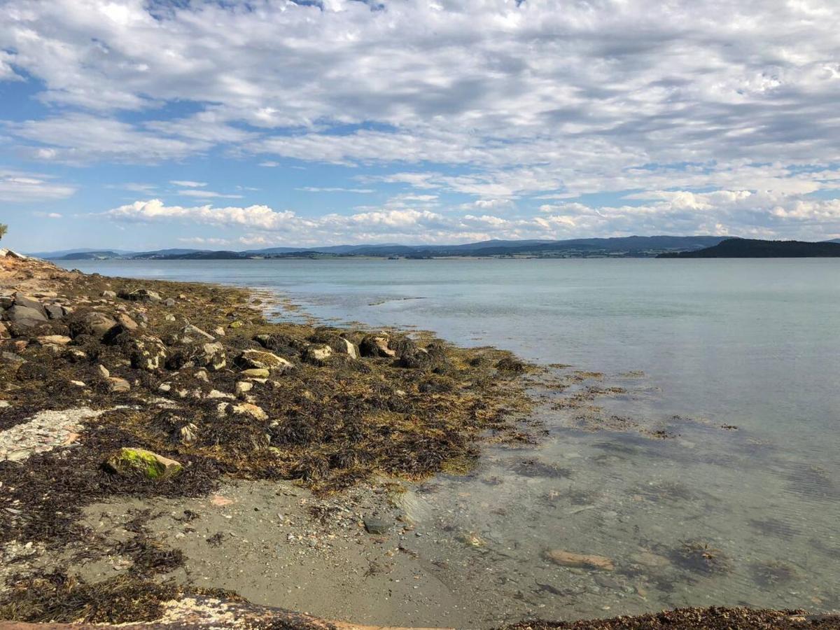 Beautiful 3 Bed In With Seaview *